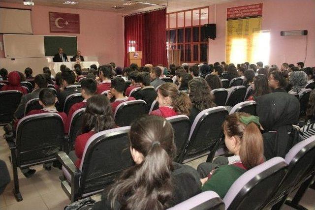 Yozgat Cumhuriyet Başsavcısı Metin Durgun Öğrencilerle Biraraya Geldi