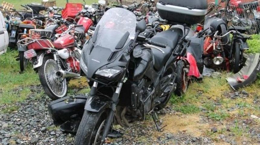 Foto Muhabiri Kulaklık Kurbanı