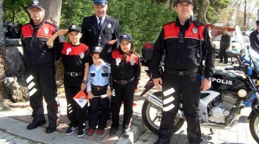 G&ouml;nen'de Polis Haftası Kutlandı