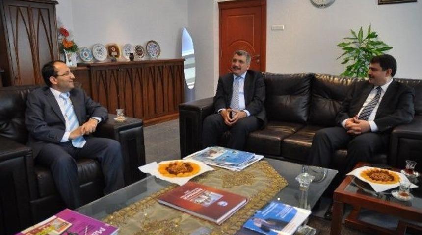 Vali Şahin, Başkan G&uuml;rkan'ı Ziyaret Etti