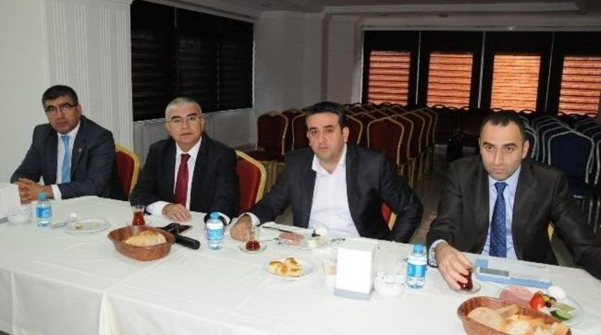 Başkan Baysan Meclis &Uuml;yeleriyle Kahvaltıda Buluştu