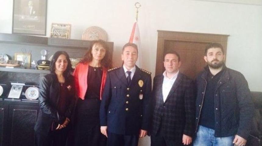 Ak Parti Şırnak Kadın Ve Genlik Kollarından Emniyet M&uuml;d&uuml;r&uuml;ne Ziyaret