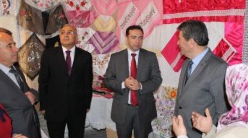 Akdağmadeni&rsquo;nde El Sanatları Sergisi A&ccedil;ıldı