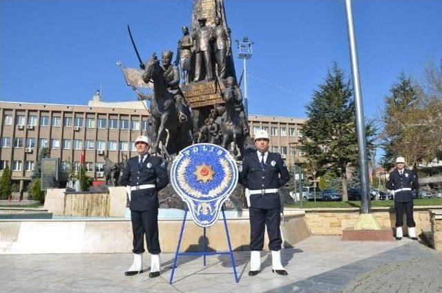 Polisler İçin 60 Kilometre Koştu