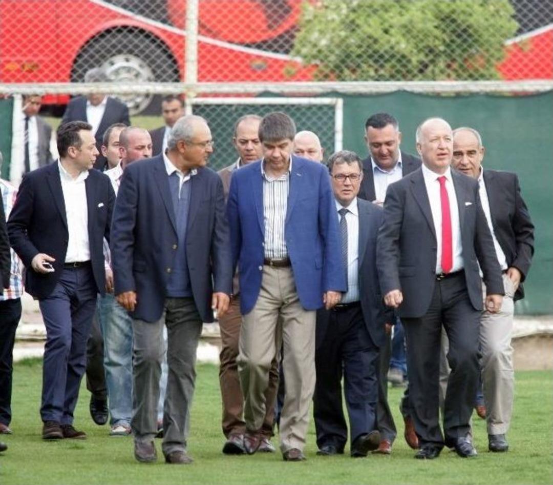 G&uuml;ltekin Gencer: "ne Olursa Olsun Semih Fenerbah&ccedil;e Ma&ccedil;ında Oynayacak"