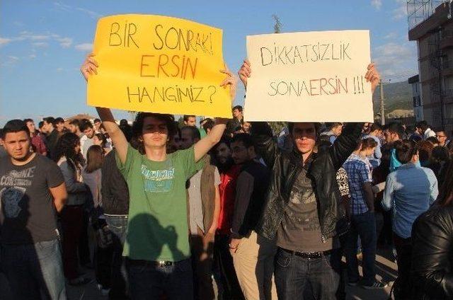 &Ouml;len Arkadaşları İ&ccedil;in Yol Kapatarak Eylem Yaptılar 2