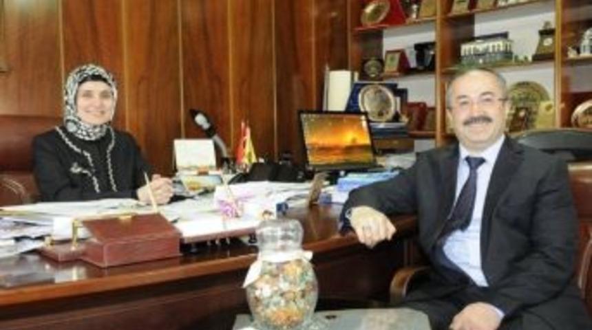 T&uuml;rkiye&rsquo;nin İlk Baş&ouml;rt&uuml;l&uuml; Rekt&ouml;r&uuml; Diyarbakır&rsquo;da