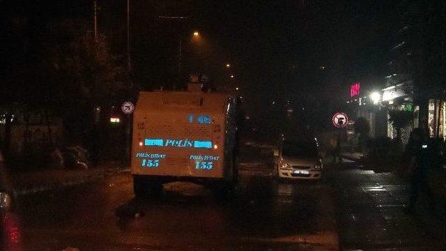 Sarıgazi’de Korsan Gösteriye Polis Müdahalesi 2