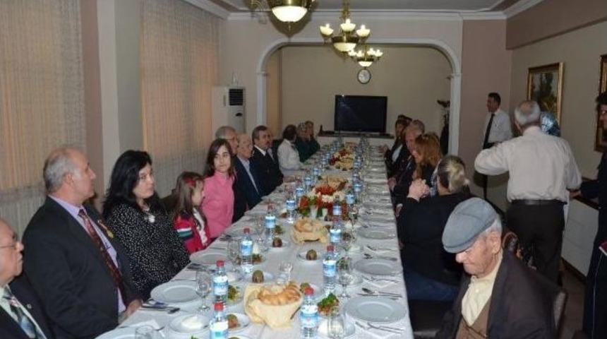 Kırklareli Emniyeti Şehit Aileleri İle Bir Araya Geldi