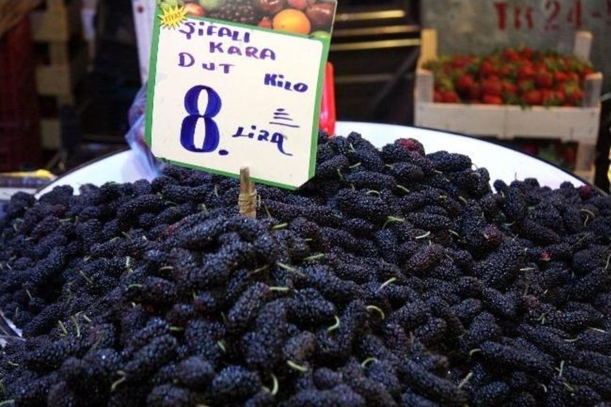Turfanda Meyveler El Yakıyor