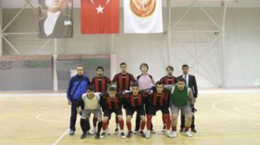 &Uuml;niversite Erkek Futsal Takımı T&uuml;rkiye Şampiyonası&rsquo;na Katılacak