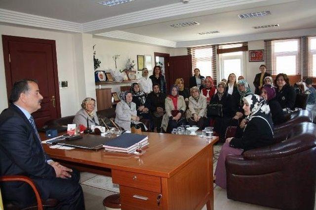 Ak Parti İl Kadın Kollarından Başkan Karakulluk&ccedil;u&rsquo;ya Ziyaret 1