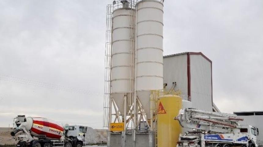 Aladağ'dan G&uuml;nl&uuml;k 4 Bin Metrekare Kilitli Taş &Uuml;retimi