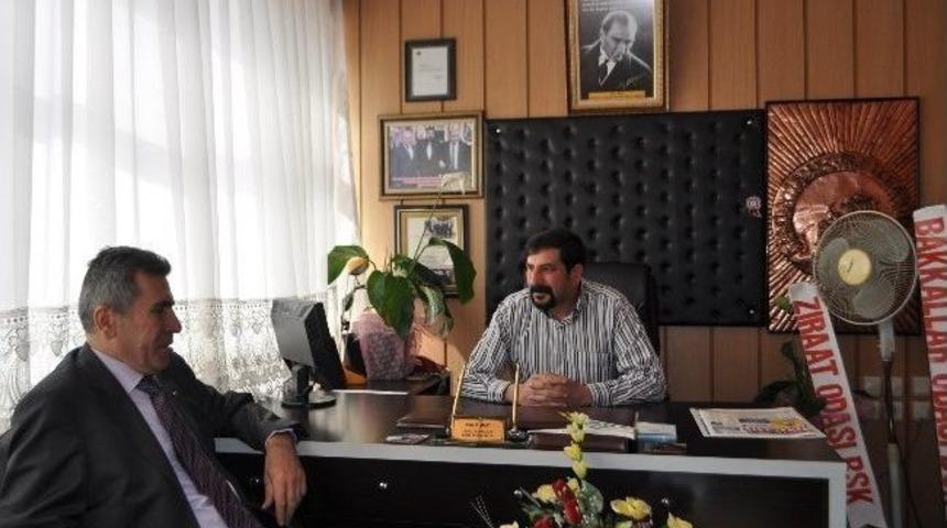 Demirci'de Kaymakamdan Kahveciler Odası'na Ziyaret