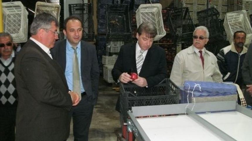 Kaymakam Karahan, Soğuk Hava Deposunda İncelemelerde Bulundu