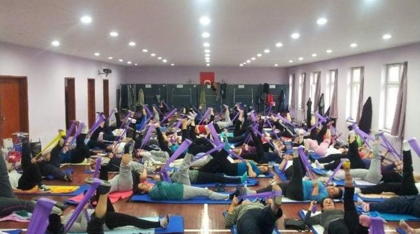 Amasyalı Kadınlardan Obeziteye Karşı Aeorobik Günü