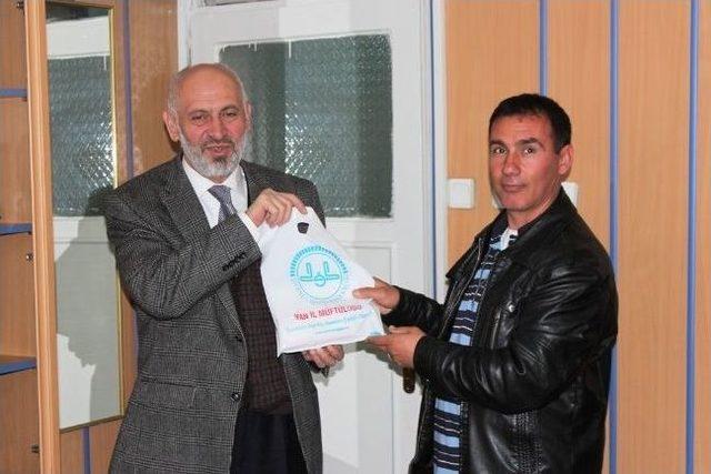 Van İl M&uuml;ft&uuml;s&uuml; Arvas Kutlu Doğum Programını Basınla Paylaştı 1