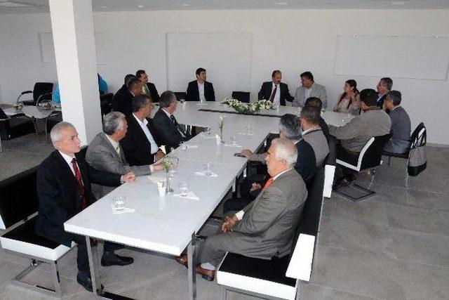 Fethiye Chp&rsquo;den Başkan Saatcı&rsquo;ya Tebrik Ziyareti 3