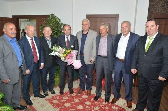 Başkan &Uuml;z&uuml;lmez&rsquo;e Ziyaretler Devam Ediyor 1