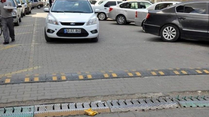 Siverek&rsquo;te Ana Caddelerde Kurulan Kapanlar Kaldırılıyor