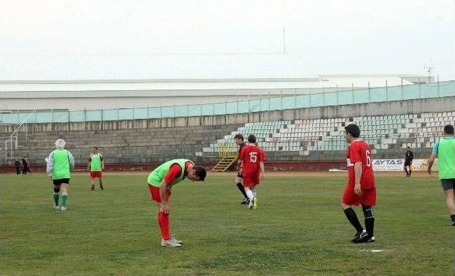 Özkahya’dan, Fatih Terim Ve Di Maria Taklidi