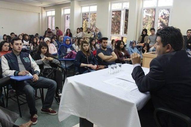 Sakarya Myo&rsquo;da &ldquo;medyada Etik Sorunlar Ve Bik&rdquo; S&ouml;yleşisi 2