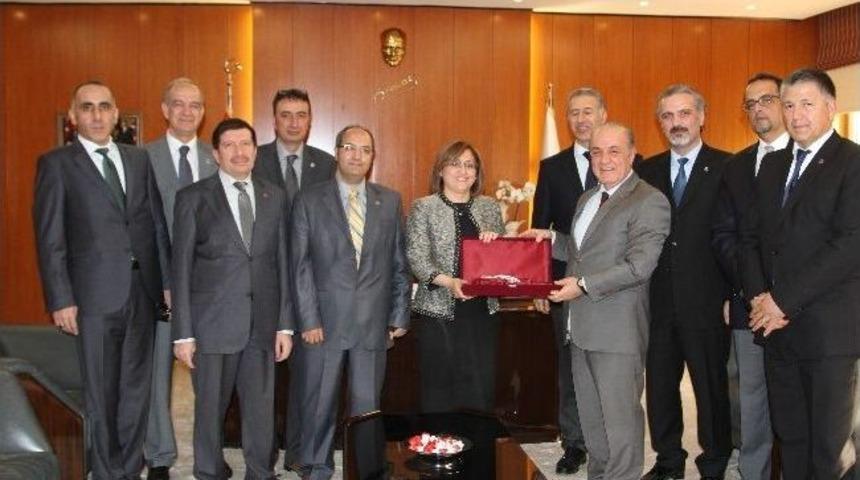 Başkan Şahin&rsquo;e Ziyaretler Devam Ediyor