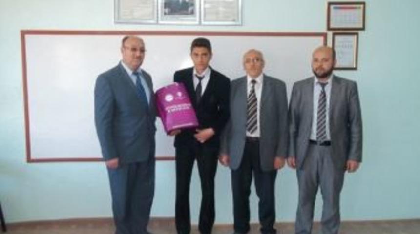 Afyonkarahisar&rsquo;da Kur&rsquo;an-ı Kerim Okuma Yarışmasının Kazananları Belli Oldu