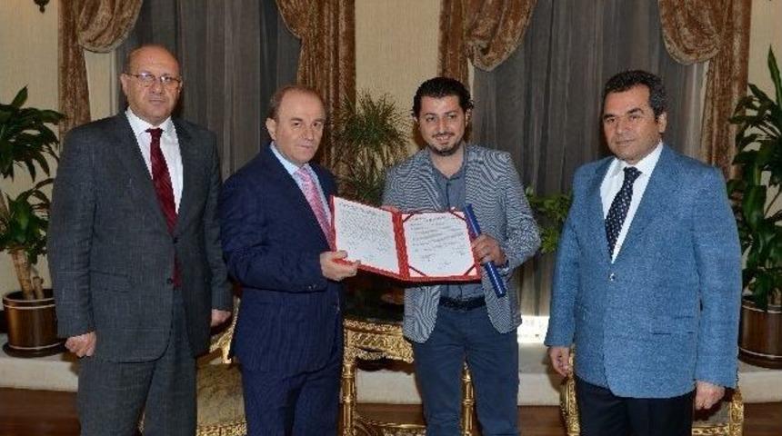 Hayırseverden Eğitime Destek