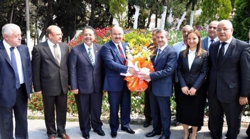 &Ccedil;elik&rsquo;ten Başkan Tahmazoğlu&rsquo;na Hayırlı Olsun Ziyareti