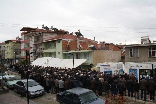 Yağmur Altıda Yağmur Duası 1