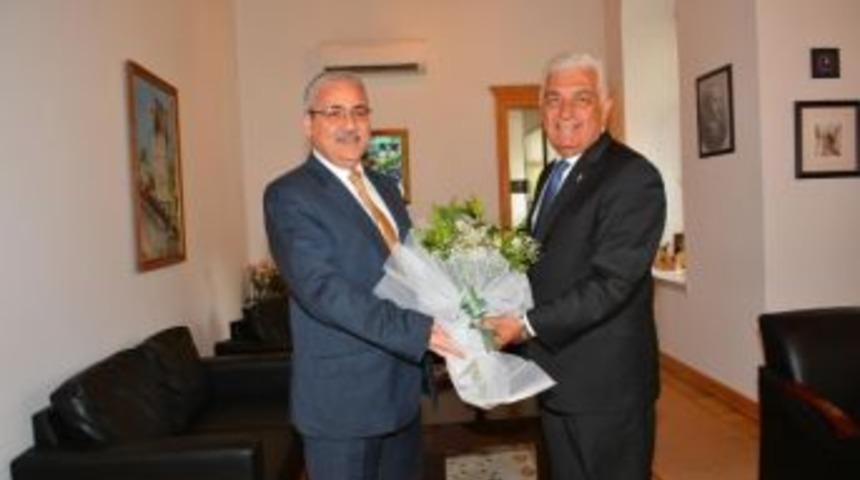 Vali G&uuml;ven&ccedil;er&rsquo;den B&uuml;y&uuml;kşehire Ziyaret