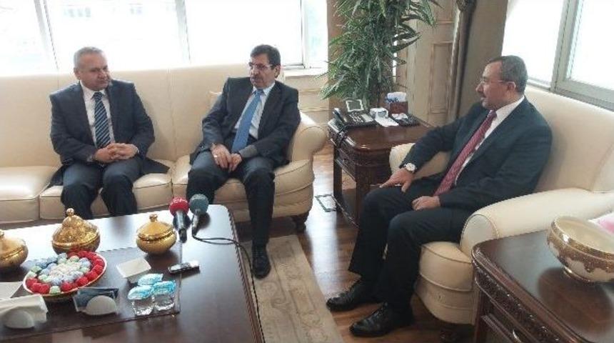 Bakan G&uuml;ll&uuml;ce: &ldquo;aym Bana G&ouml;re Doğru Bir Şey Yapmadı&rdquo;