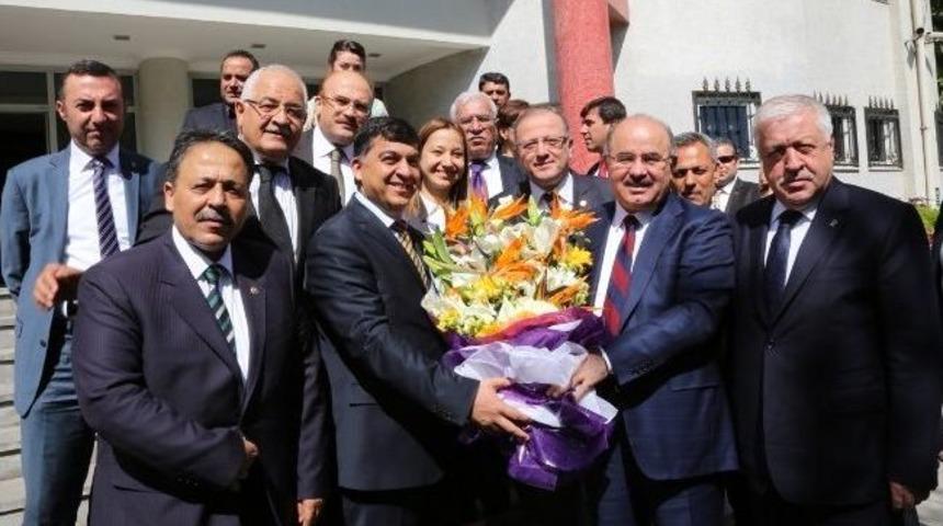 &Ccedil;elik Ve Ak Parti Heyetinden Fadıloğlu&rsquo;na Hayırlı Olsun Ziyareti