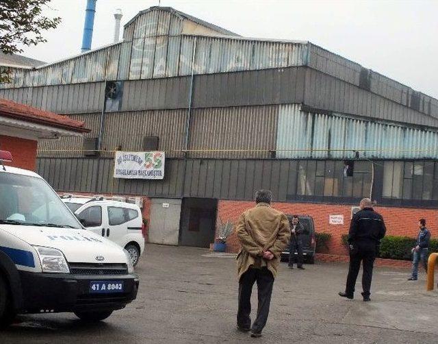 K&ouml;rfez de Fabrika Yangını 1