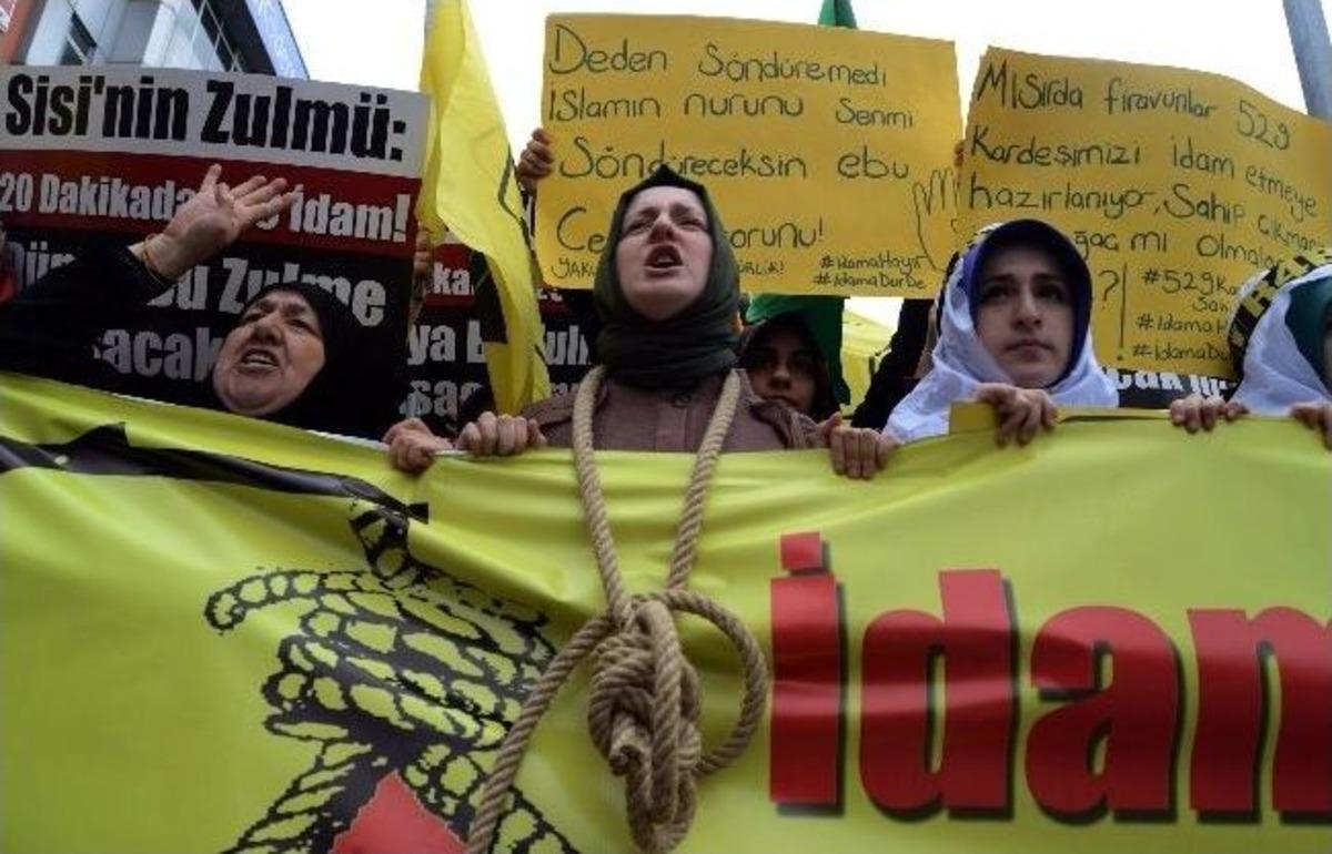 Fatih'te Mısır Protestosu