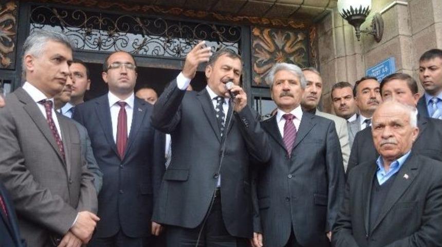 Bakan Eroğlu: &ldquo;belediye Başkanlıkları Kapanan Beldeler Kaderlerine Terk Edilmeyecek&rdquo;