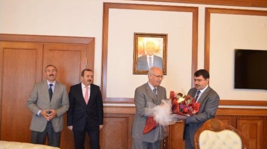 M&uuml;ft&uuml; Yusuf G&uuml;l&rsquo;den Vali Şahin&rsquo;e Ziyaret