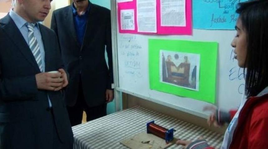 Bilgi Anadolu Lisesi&rsquo;nde T&uuml;bitak Bilim Fuarı D&uuml;zenlendi