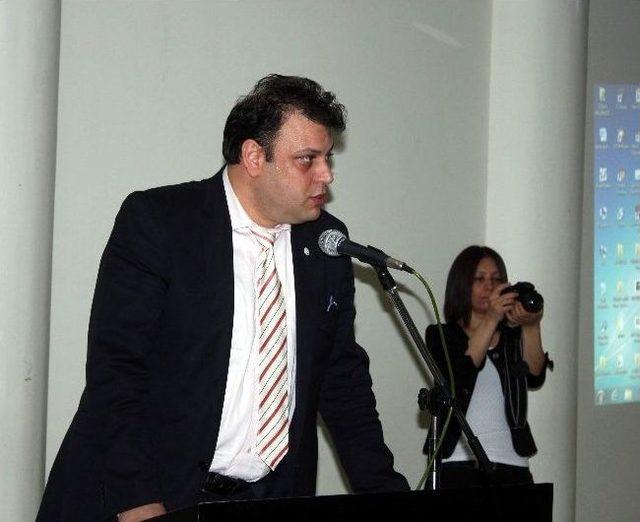  d&uuml;nya Şizofreni G&uuml;n&uuml;  İle İlgili Konferans 1