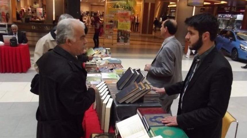 Kutlu Doğum Kitap Sergisi A&ccedil;ıldı