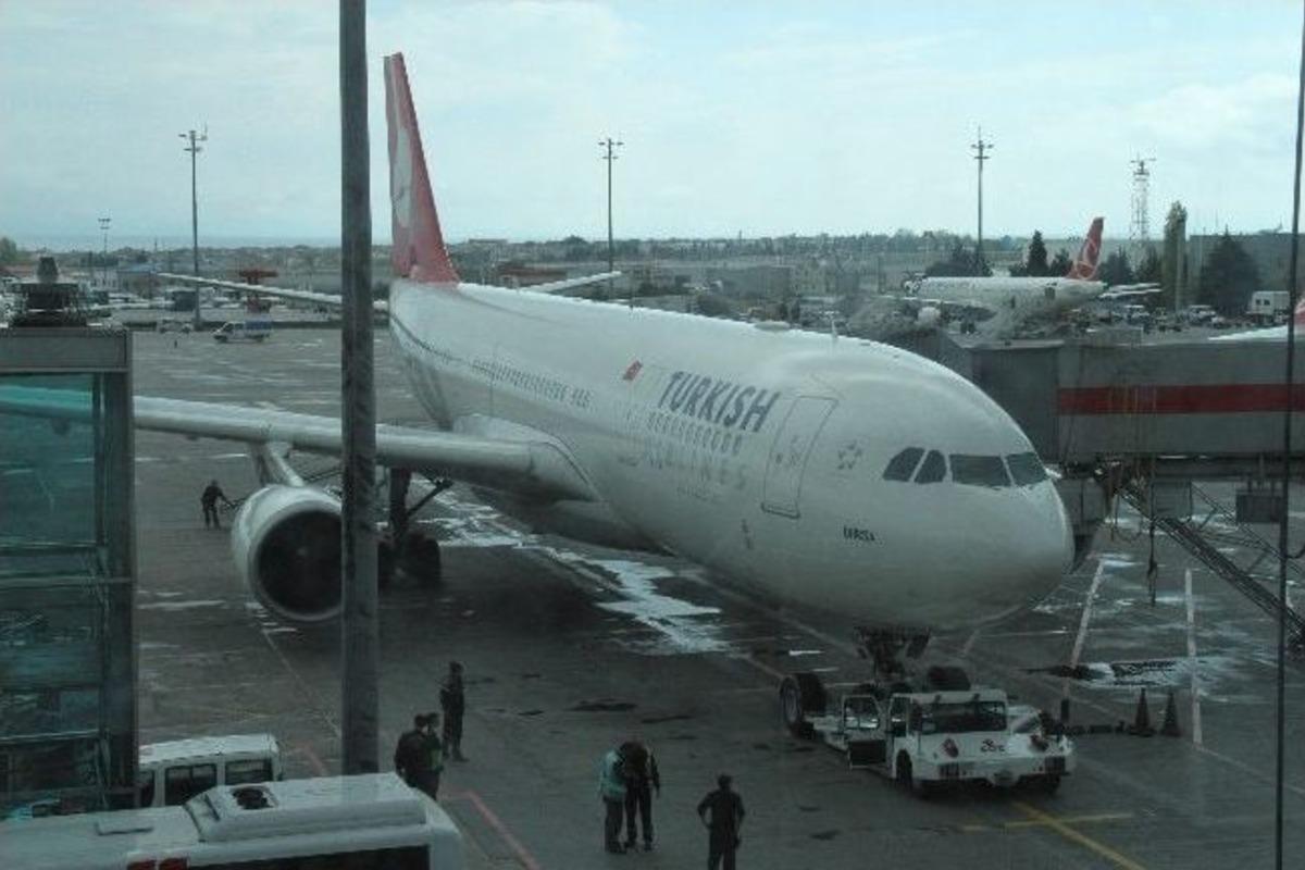 Milletvekillerinin U&ccedil;akta "busıness Class" Tartışması