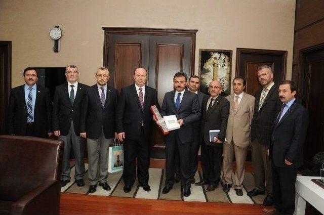&Ccedil;orum M&uuml;ft&uuml;s&uuml; Aşık&rsquo;tan Başkan K&uuml;lc&uuml;&rsquo;ye Ziyaret 1
