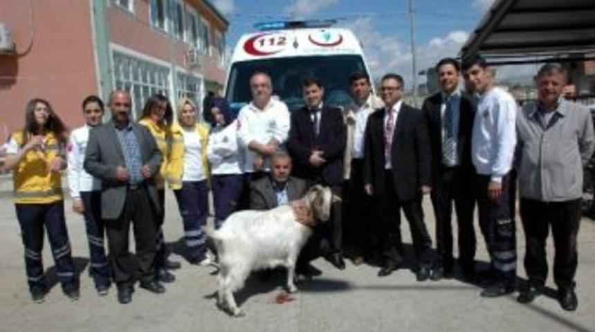 Adıyaman&rsquo;da, Ambulans İ&ccedil;in Kurban Kesildi