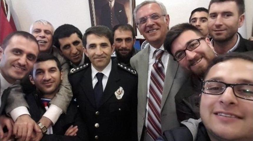 Ağrı&rsquo;da Polis Haftası Selfie&rsquo;si