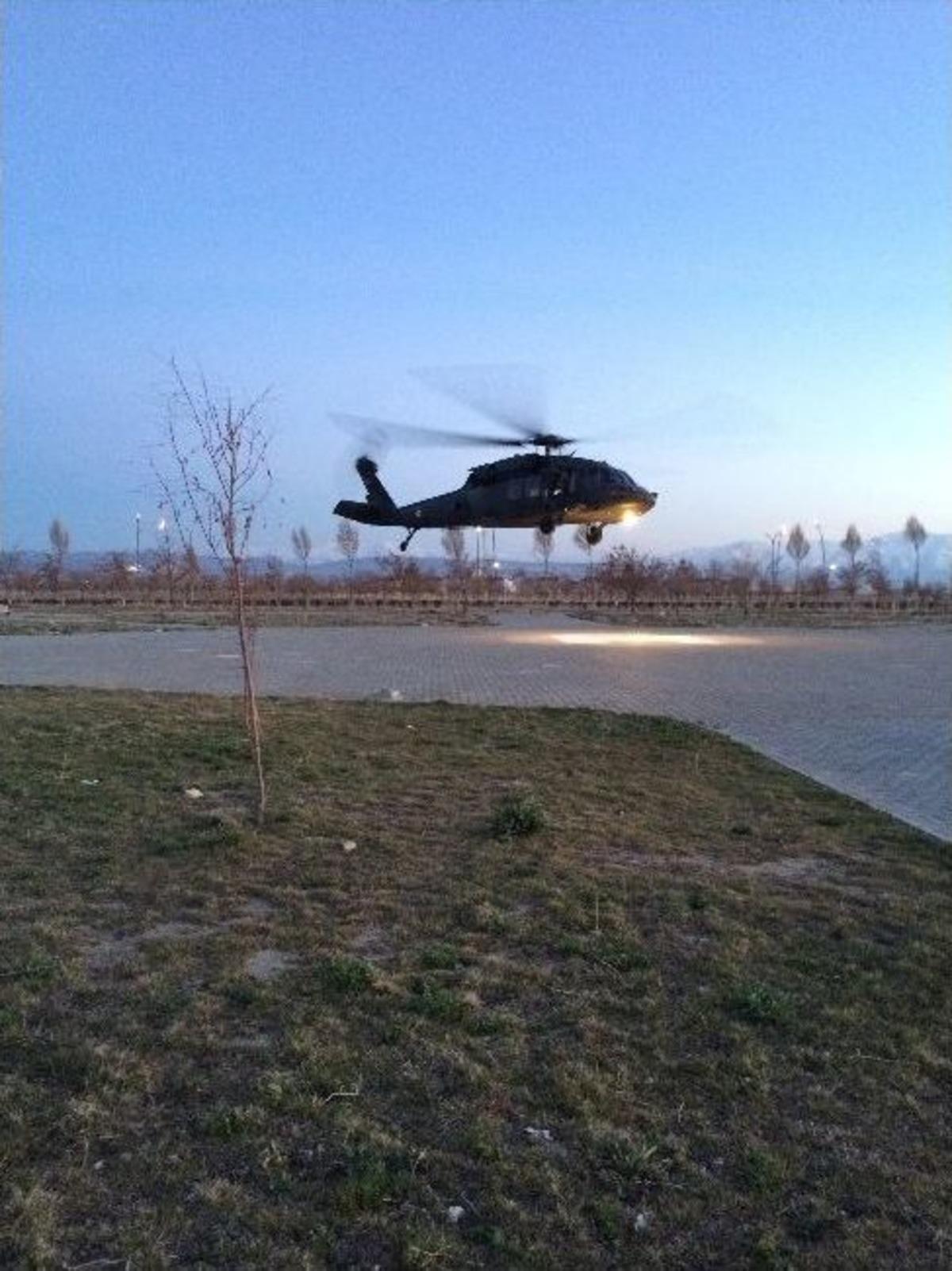 Van'da Trafik Kazası: 1 &Ouml;l&uuml; 5 Yaralı