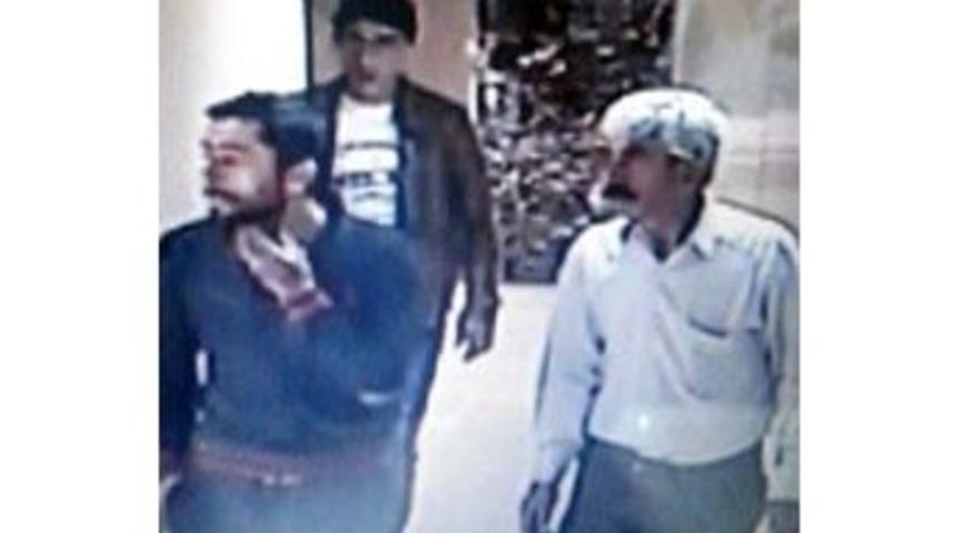 Başkana Saldıran Zanlılar G&uuml;venlik Kamerasında