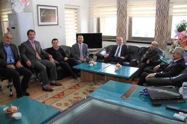 Başkan Başsoy&rsquo;a Hayırlı Olsun Ziyaretleri S&uuml;r&uuml;yor 1