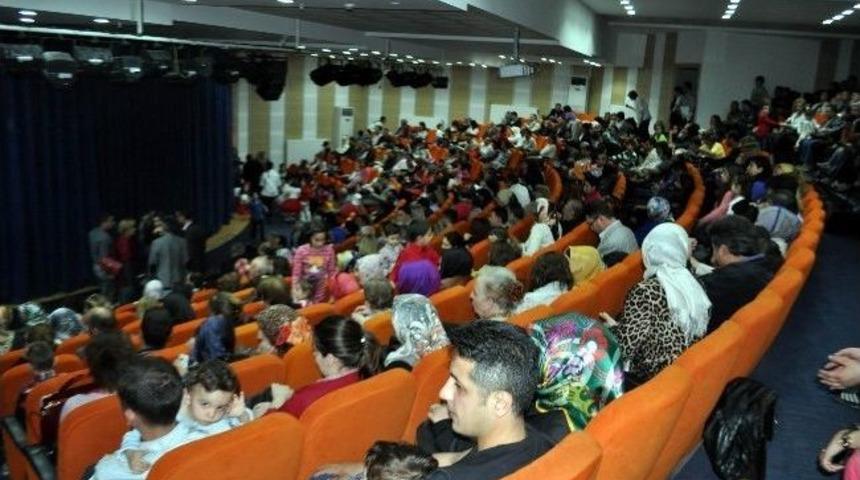 Tekden Koleji&rsquo;nde Yabancı Diller Festivali Yapıldı