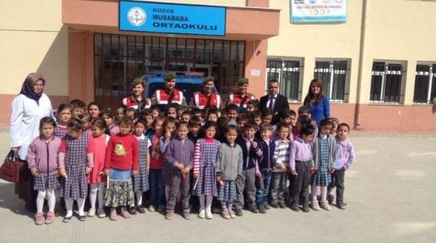 Jandarma İle Tanıştılar